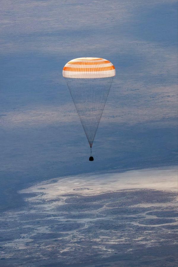 The Russian Soyuz MS-23 space capsule carrying Roscosmos cosmonauts Sergey Prokopyev and Dmitry Petelin, as well as NASA astronaut Frank Rubio prepare for landing in the Kazakh steppe, on September 27, 2023. - Sputnik International