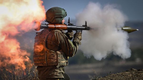 Russian soldier in special op zone  - Sputnik International