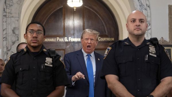 Former President Donald Trump speaks with journalists during a midday break from court proceedings in New York, Monday, Oct. 2, 2023 - Sputnik International