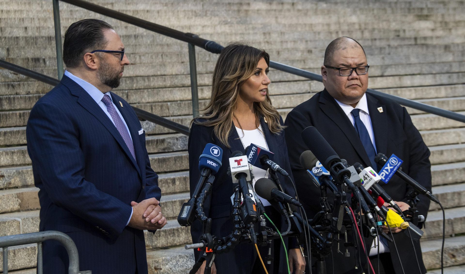 Alina Habba, center, speaks alongside Former President Donald Trump's legal team outside at New York Supreme Court for Trump's civil business fraud trial on Monday, Oct. 2, 2023 in New York. (AP Photo/Brittainy Newman) Alina Habba, center, speaks alongside Former President Donald Trump's legal team outside at New York Supreme Court for Trump's civil business fraud trial on Monday, Oct. 2, 2023 in New York. (AP Photo/Brittainy Newman) - Sputnik International, 1920, 03.10.2023