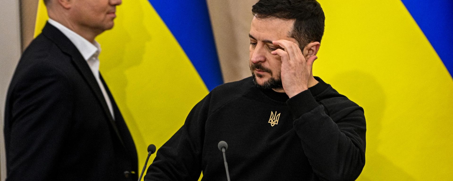 Ukrainian President Volodymyr Zelensky (R) and Polish President Andrzej Duda (L). - Sputnik International, 1920, 03.10.2023