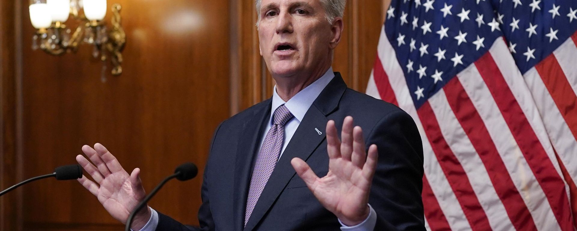 Rep. Kevin McCarthy, R-Calif., speaks to reporters hours after he was ousted as Speaker of the House, Tuesday, Oct. 3, 2023, at the Capitol in Washington. - Sputnik International, 1920, 12.11.2023