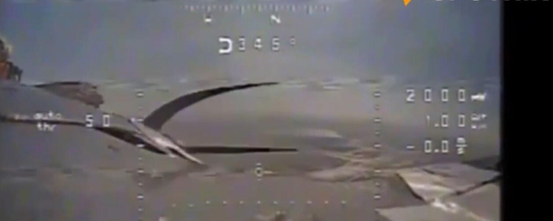 Watch Russian drone sneak behind Ukrainian lines to drop leaflets Watch Russian drone sneak behind Ukrainian lines to drop leaflets - Sputnik International, 1920, 04.10.2023