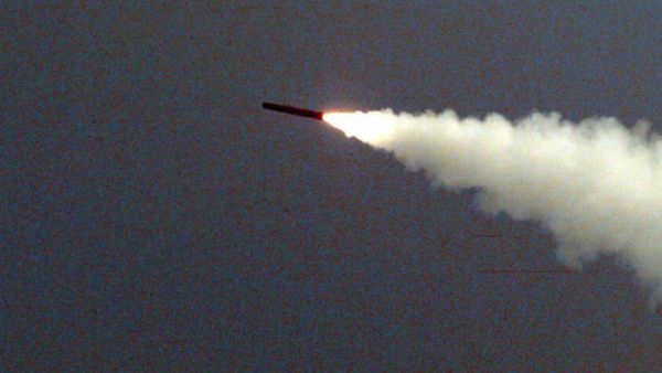 A Tomahawk Cruise missile launched from the US Navy's Arliegh Burke Class Destroyer USS LaBoon (DDG 58). - Sputnik International