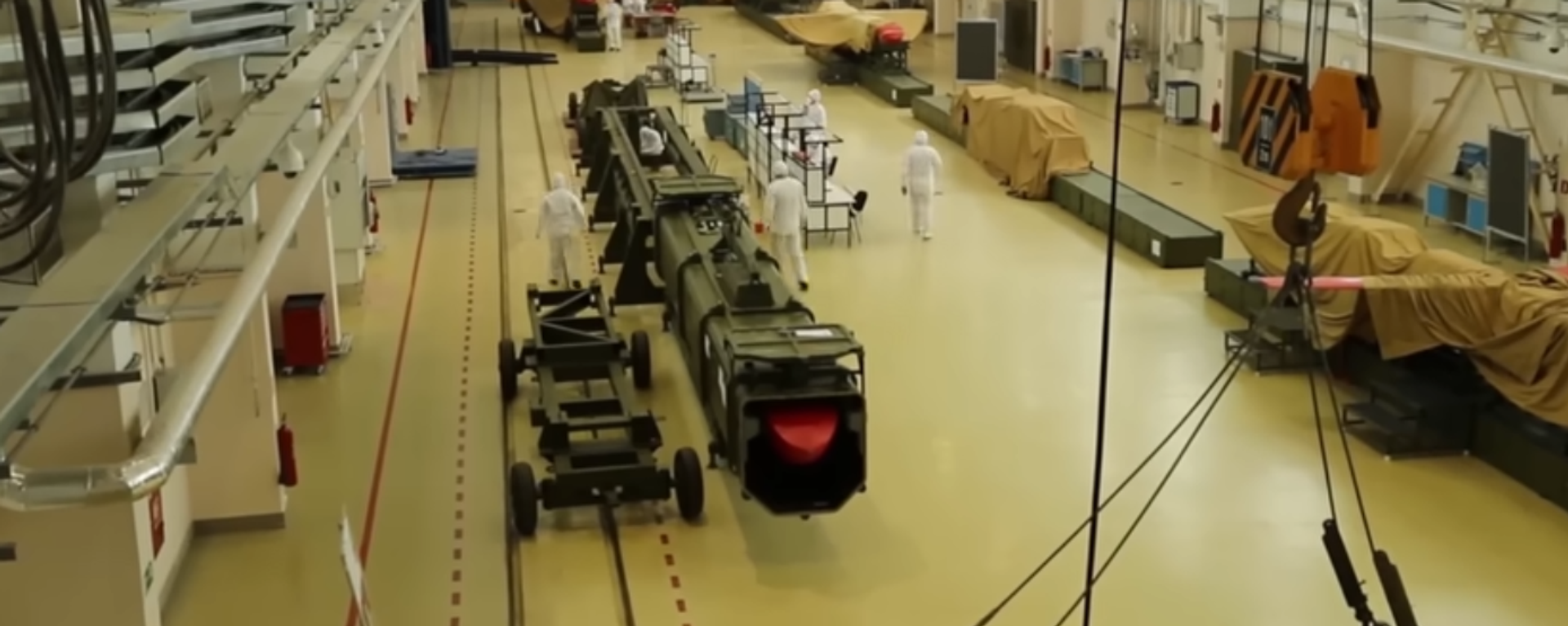 Burevestnik nuclear-powered, nuclear-capable cruise missile. Screenshot of Russian Defense Ministry video. - Sputnik International, 1920, 05.11.2025