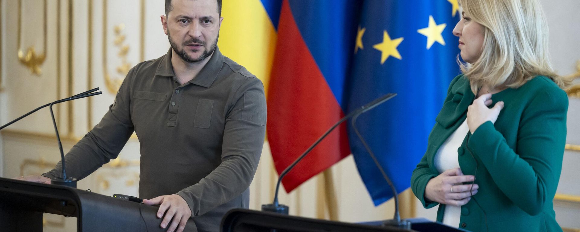 Slovak President Zuzana Caputova and Ukrainian President Volodymyr Zelensky give a joint press conference following talks at the Presidential Palace in Bratislava, Slovak Republic, on July 7, 2023. - Sputnik International, 1920, 07.10.2023