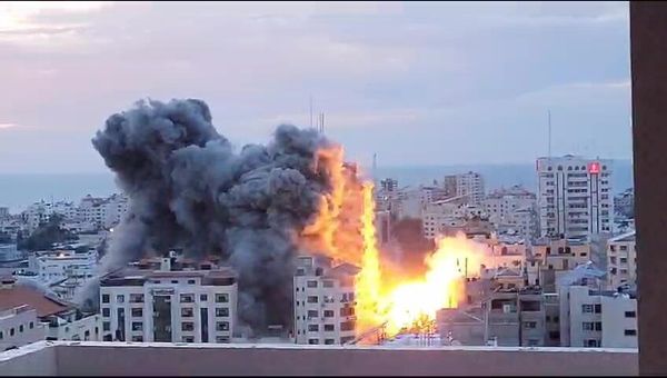 IDF targets building in the Gaza Strip.  - Sputnik International