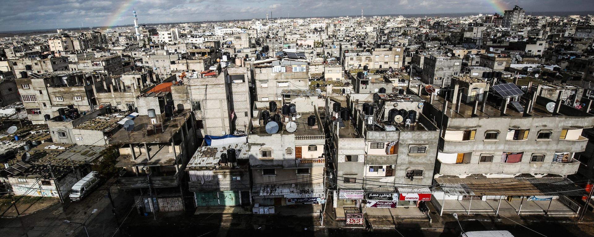 This picture taken on February 10, 2020 shows a rainbow in the sky above Rafah on a rainy day at sunset in the southern Gaza Strip.  - Sputnik International, 1920, 16.10.2023