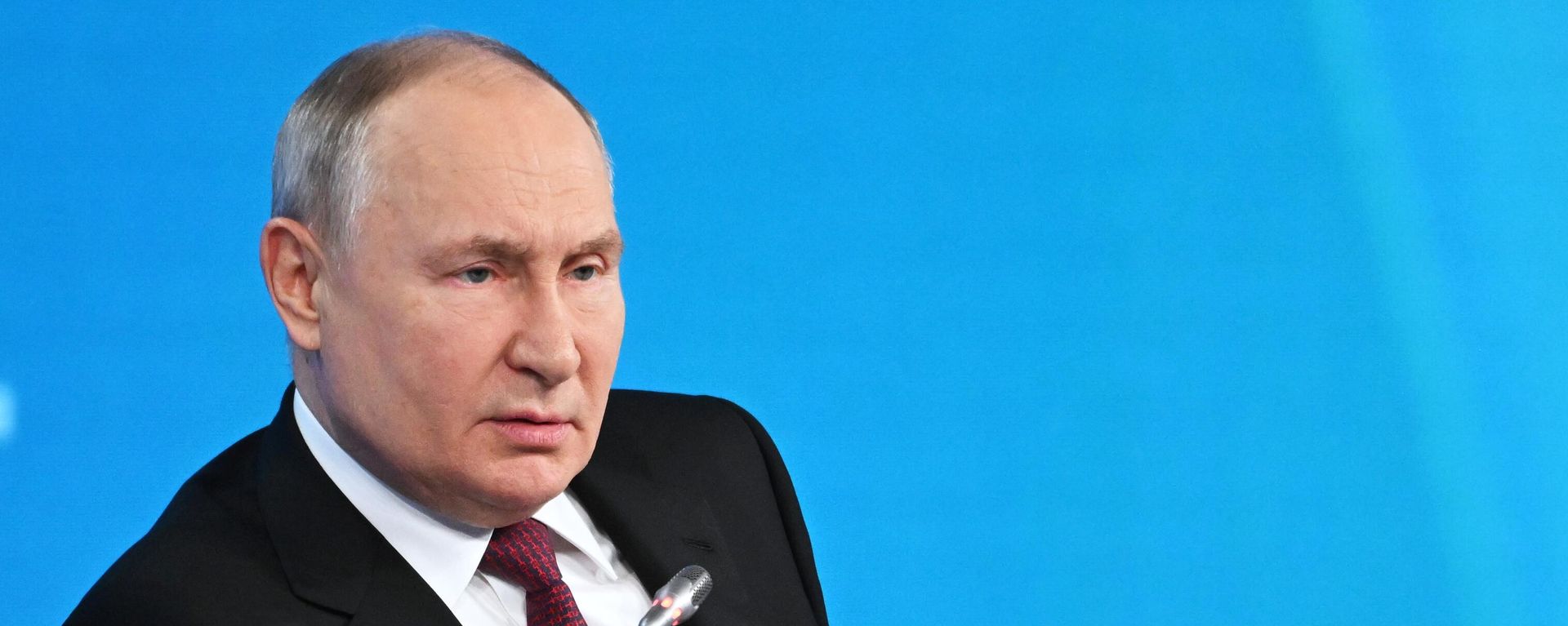 Russian President Vladimir Putin speaks at the 2023 Russian Energy Week plenary session - Sputnik International, 1920, 15.10.2023