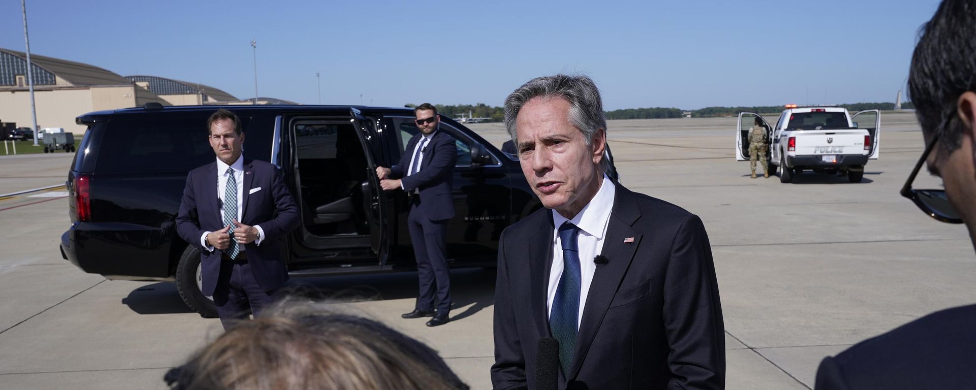 Secretary of State Antony Blinken speaks before boarding a plane, Wednesday Oct. 11, 2023, at Andrews Air Force Base, Md., en route to Israel. President Joe Biden is dispatching his top diplomat to Israel on an urgent mission to show U.S. support after the unprecedented attack by Hamas militants. Secretary of State Antony Blinken speaks before boarding a plane, Wednesday Oct. 11, 2023, at Andrews Air Force Base, Md., en route to Israel. President Joe Biden is dispatching his top diplomat to Israel on an urgent mission to show U.S. support after the unprecedented attack by Hamas militants. - Sputnik International, 1920, 15.10.2023