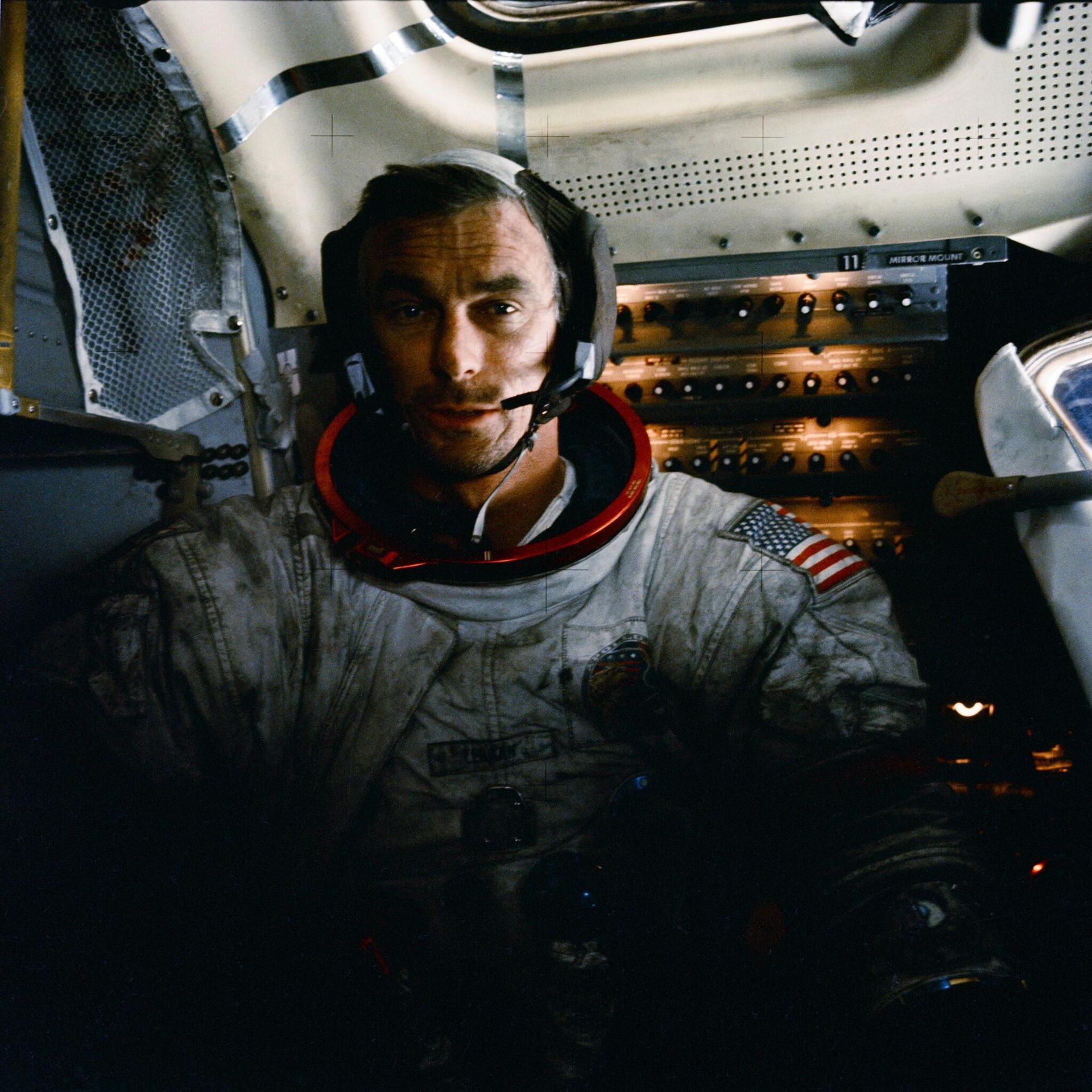 Gene Cernan after Moonwalk during the Apollo 17 mission - Sputnik International, 1920, 13.10.2023
