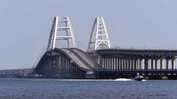 Left side of the Crimean Bridge opened for traffic - Sputnik International