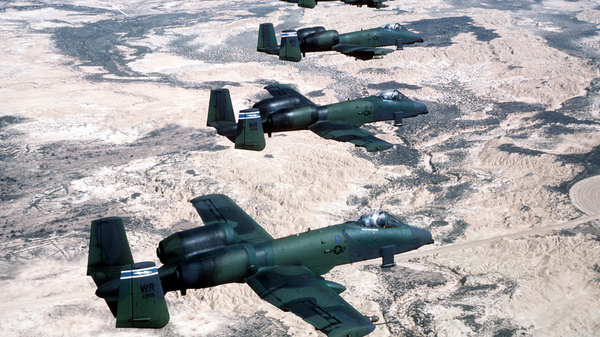 A-10A Thunderbolt II aircraft, capable of firing depleted uranium munitions, take part in drills. 1987. - Sputnik International