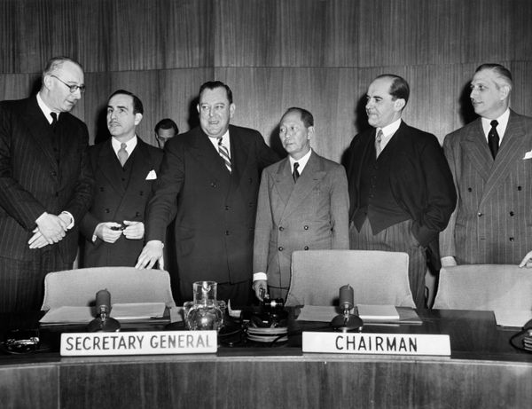 UN Secretary-General Trygve Lie (3rd left) and members of the UN Special Committee on Palestine (UNSCOP) meet at Lake Success on January 09, 1948 about the Israeli-Palestinian issue and to decide whether a UN security force will be needed to enforce the explosive Palestine partition plan, as new acts of violence have erupted in the Holy Land. From left to right: Dr. Karel Lisicky of Czechoslovakia, president of the commission, Raul Diaz de Medina of Bolivia, Trygve Lie, Vincente J. Francisco of the Philippines, Per Federspiel of Denmark and Reburto de La Guardia of Panama. UN Secretary-General Trygve Lie (3rd left) and members of the UN Special Committee on Palestine (UNSCOP) meet at Lake Success on January 09, 1948 about the Israeli-Palestinian issue and to decide whether a UN security force will be needed to enforce the explosive Palestine partition plan, as new acts of violence have erupted in the Holy Land. From left to right: Dr. Karel Lisicky of Czechoslovakia, president of the commission, Raul Diaz de Medina of Bolivia, Trygve Lie, Vincente J. Francisco of the Philippines, Per Federspiel of Denmark and Reburto de La Guardia of Panama. - Sputnik International