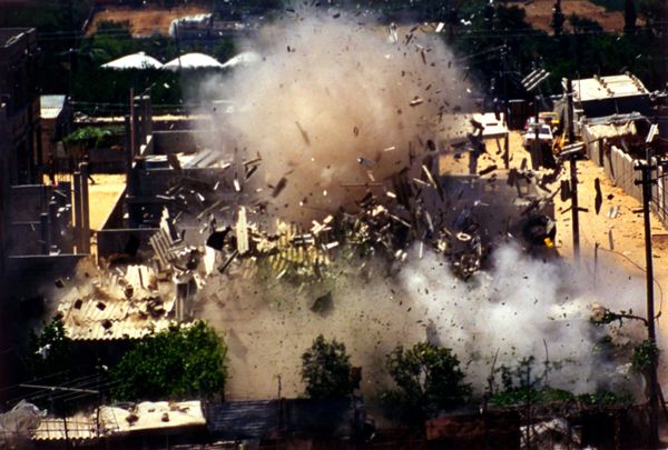 The house where 17-year-old Vadan Shaaban Ibrahim Nakusi lived is blown up by Israeli army sappers after he was accused of being the leader of a petrol bomb gang operating in the occupied West Bank on June 7, 1989. The house where 17-year-old Vadan Shaaban Ibrahim Nakusi lived is blown up by Israeli army sappers after he was accused of being the leader of a petrol bomb gang operating in the occupied West Bank on June 7, 1989. - Sputnik International