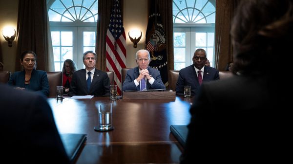 (L-R) US Interior Secretary Deb Haaland, US Secretary of State Antony Blinken, US President Joe Biden, and US Defense Secretary Lloyd Austin look on during a Cabinet meeting in the Cabinet Room of the White House in Washington, DC, on October 2, 2023.  - Sputnik International