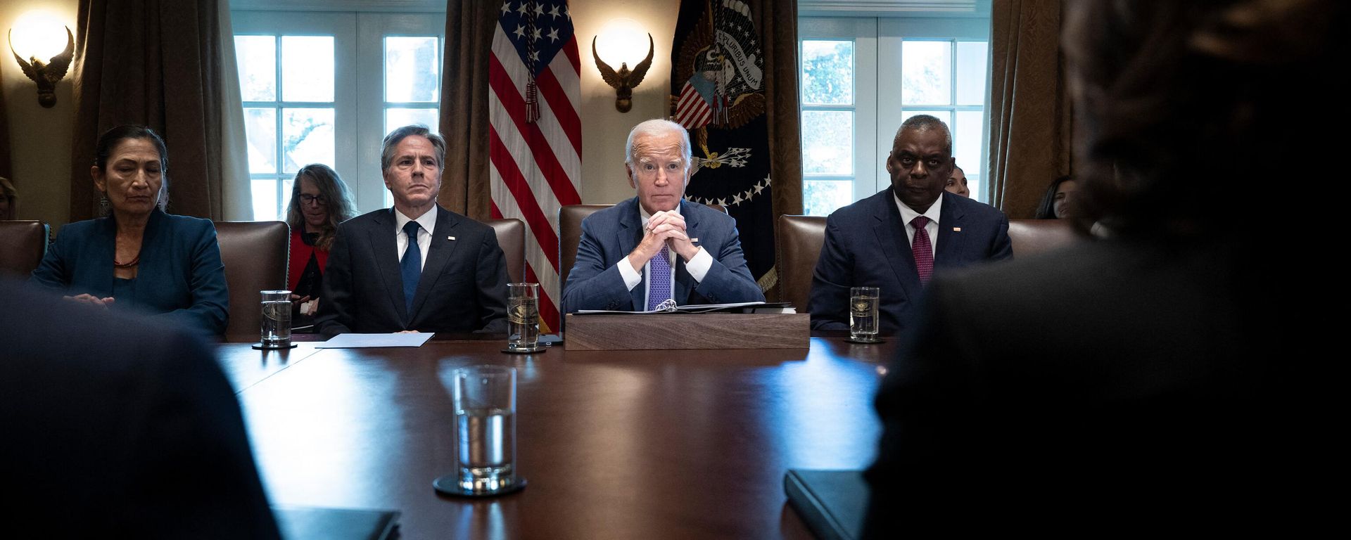 (L-R) US Interior Secretary Deb Haaland, US Secretary of State Antony Blinken, US President Joe Biden, and US Defense Secretary Lloyd Austin look on during a Cabinet meeting in the Cabinet Room of the White House in Washington, DC, on October 2, 2023. (L-R) US Interior Secretary Deb Haaland, US Secretary of State Antony Blinken, US President Joe Biden, and US Defense Secretary Lloyd Austin look on during a Cabinet meeting in the Cabinet Room of the White House in Washington, DC, on October 2, 2023. - Sputnik International, 1920, 21.10.2023