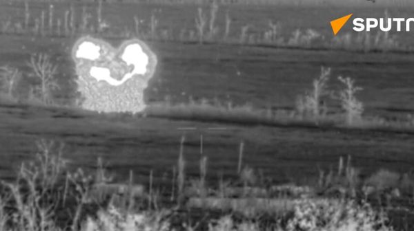 Ukrainian Infantry Eliminated by Anti-Tank Missile System - Sputnik International