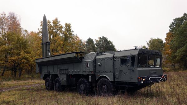 Combat crews of the Baltic Fleet's Army Corps during an exercise involving the launch of Iskander-M missiles. - Sputnik International