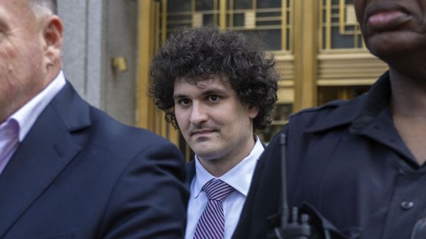 Former FTX chief Sam Bankman-Fried leaves the Federal Courthouse following a bail hearing ahead of his October trial, in New York City on July 26, 2023. - Sputnik International