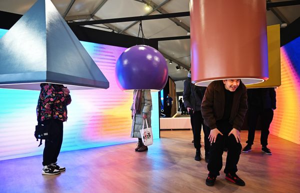 Visitors to the exhibition are able to see 131 displays and walk along 13 routes. Guides are expected to lead more than 500 excursions every day. - Sputnik International