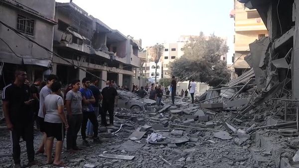 The aftermath of Israel's strike on a Gaza apartment building - Sputnik International