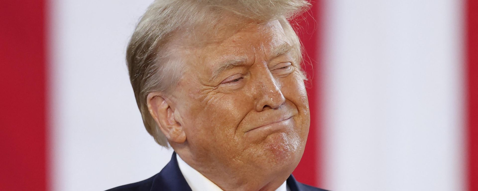 Former US President and 2024 Presidential hopeful Donald Trump arrives to speak during a Team Trump Iowa Commit to Caucus event at the National Cattle Congress in Waterloo, Iowa, on October 7, 2023 - Sputnik International, 1920, 03.12.2023