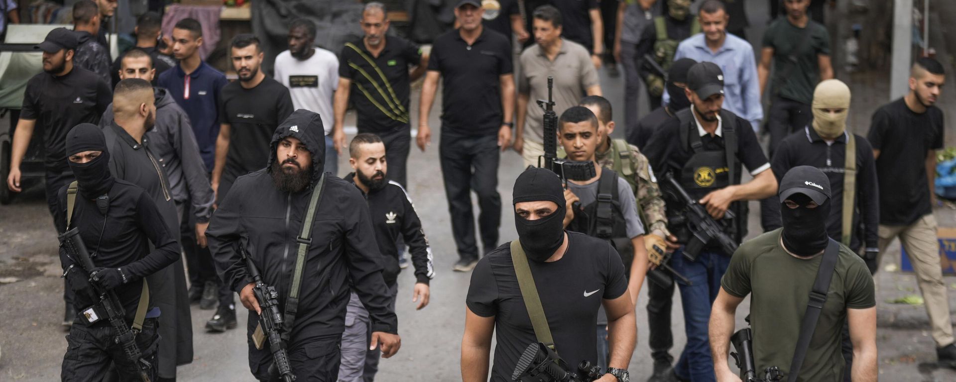 Palestinian militants attend the funeral of Aysar al-Amer, 25, a local commander in the Islamic Jihad militant group, and Jawad Turki, 19, in the West Bank city of Jenin, Friday, Oct. 27, 2023. Palestinian militants attend the funeral of Aysar al-Amer, 25, a local commander in the Islamic Jihad militant group, and Jawad Turki, 19, in the West Bank city of Jenin, Friday, Oct. 27, 2023. - Sputnik International, 1920, 08.11.2023