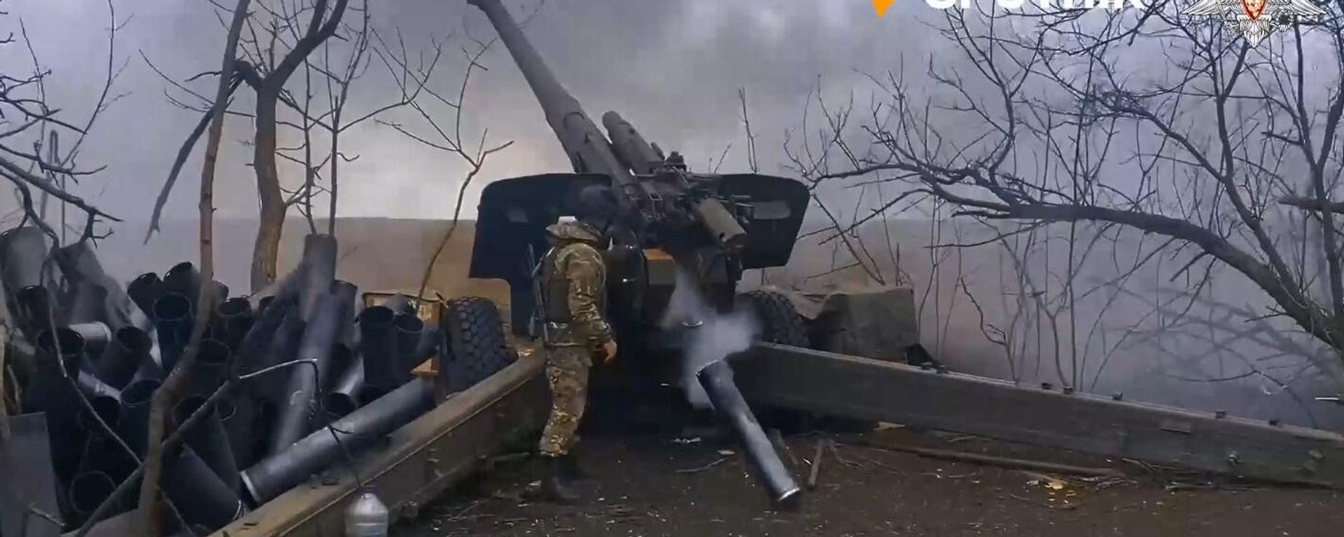 Russian artillerymen hit the positions of the Ukrainian Armed Forces with Msta-B howitzers in the Zaporozhye area - Sputnik International, 1920, 12.11.2023