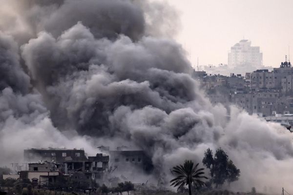 This picture, taken from a position along the border with the Gaza Strip in southern Israel, captures a plume of smoke rising during Israel's bombardment of the Palestinian enclave amidst ongoing battles. - Sputnik International