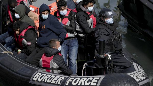  People thought to be migrants who undertook the crossing from France in small boats and were picked up in the Channel. - Sputnik International