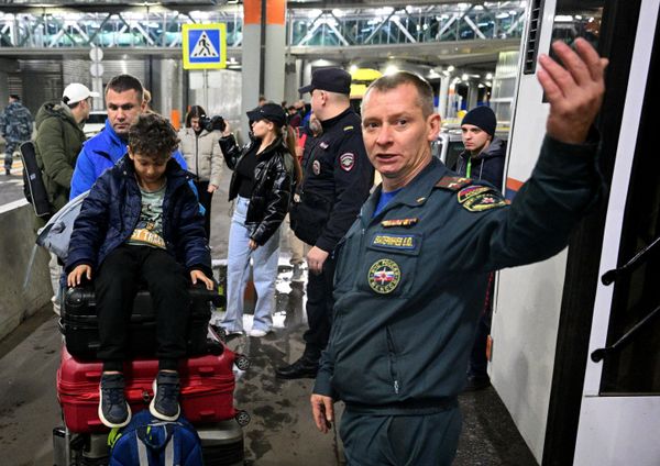 None of the Russians evacuated from Gaza who flew into Moscow's Domodedovo airport from Cairo on Friday night will require hospitalization, Deputy Head of the Russian Emergencies Ministry Alexei Serko said.Above: Russian citizens evacuated from the Gaza Strip arrive at Domodedovo International Airport in Moscow. None of the Russians evacuated from Gaza who flew into Moscow's Domodedovo airport from Cairo on Friday night will require hospitalization, Deputy Head of the Russian Emergencies Ministry Alexei Serko said.Above: Russian citizens evacuated from the Gaza Strip arrive at Domodedovo International Airport in Moscow. - Sputnik International
