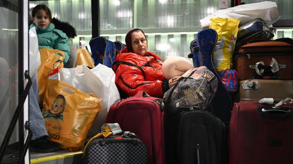 Arrival of evacuated Russian citizens from the Gaza Strip in Moscow. - Sputnik International