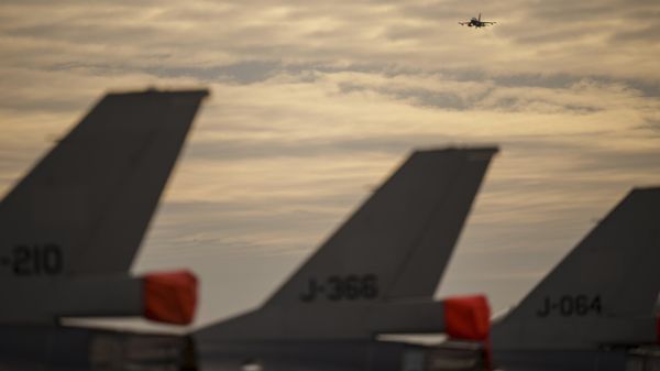 A Romanian air force F-16 fighter plane flies above the Baza 86 military air base, outside Fetesti, Romania, Monday, Nov. 13, 2023. NATO member Romania inaugurated an international training hub for F-16 jet pilots from allied countries and other partners, including Ukraine, with airplanes supplied by the Royal Netherlands Air Force, and instructors and maintenance provided by Lockheed Martin, the aircraft maker. - Sputnik International