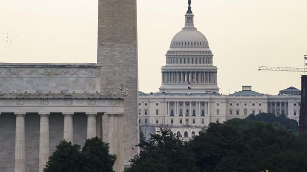 The Washington skyline is seen as Congress and the White House grapple with a stopgap bill to avert a government shutdown. - Sputnik International
