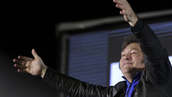 Javier Milei, Liberty Advances coalition presidential candidate, acknowledges supporters during his closing campaign rally in Cordoba, Argentina, Thursday, Nov. 16, 2023. Milei will face Economy Minister Sergio Massa, the ruling party's candidate, in a runoff election on Nov. 19.  - Sputnik International