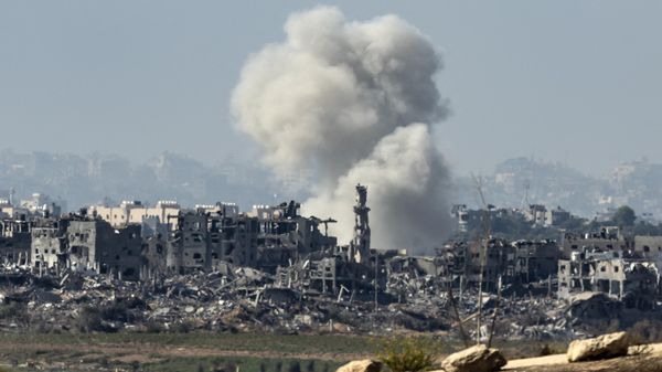 Smoke rises during an Israeli military bombardment of the northern Gaza Strip on November 15, 2023, amid the ongoing battles between Israel and the Palestinian group Hamas. - Sputnik International
