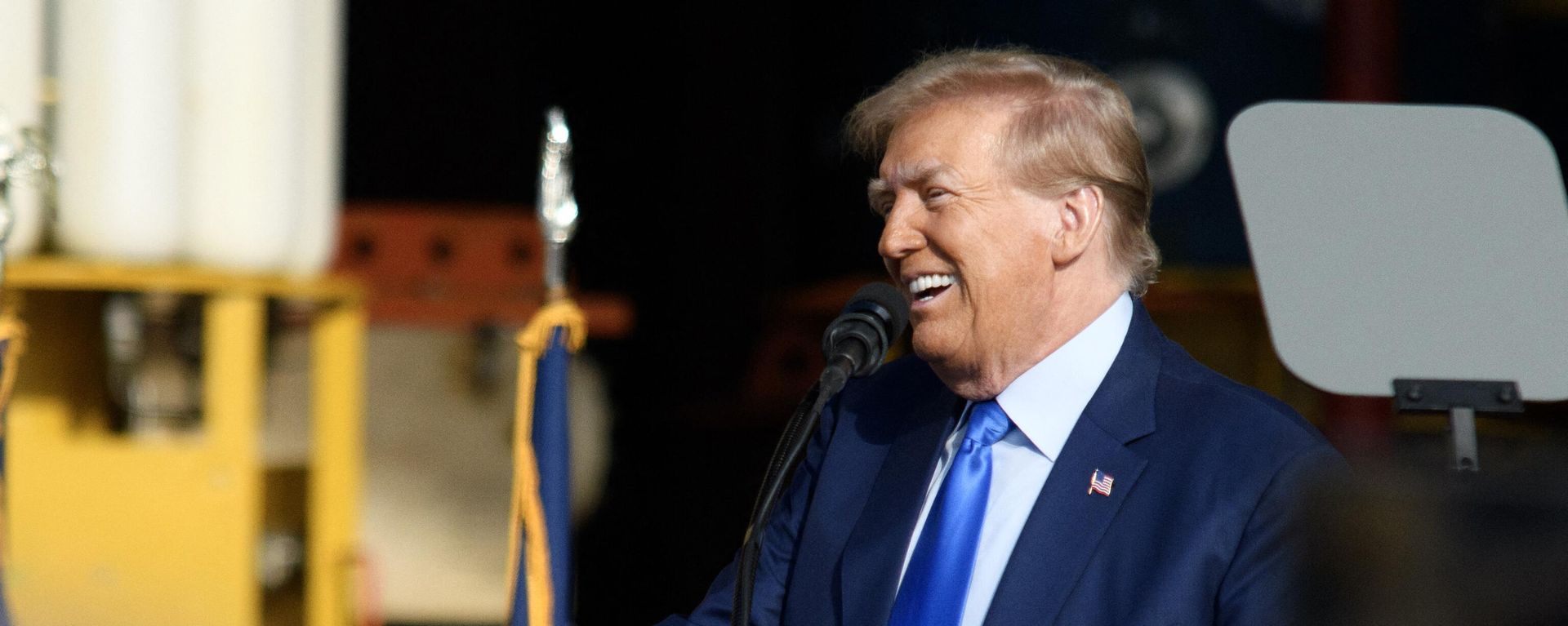 Former US President and 2024 Republican Presidential hopeful Donald Trump speaks during a campaign event at Trendsetter Engineering, Inc. in Houston, Texas, on November 2, 2023. - Sputnik International, 1920, 13.12.2023
