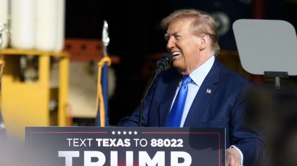 Former US President and 2024 Republican Presidential hopeful Donald Trump speaks during a campaign event at Trendsetter Engineering, Inc. in Houston, Texas, on November 2, 2023. - Sputnik International