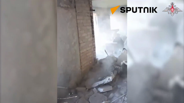 An ATGM crew of Russian paratroopers destroyed a Ukrainian armed group in the Artemovsk direction - Sputnik International