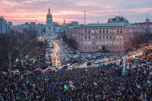Participants of the rally in support of Ukraine's European integration on Saint Michael's Square in Kiev. - Sputnik International