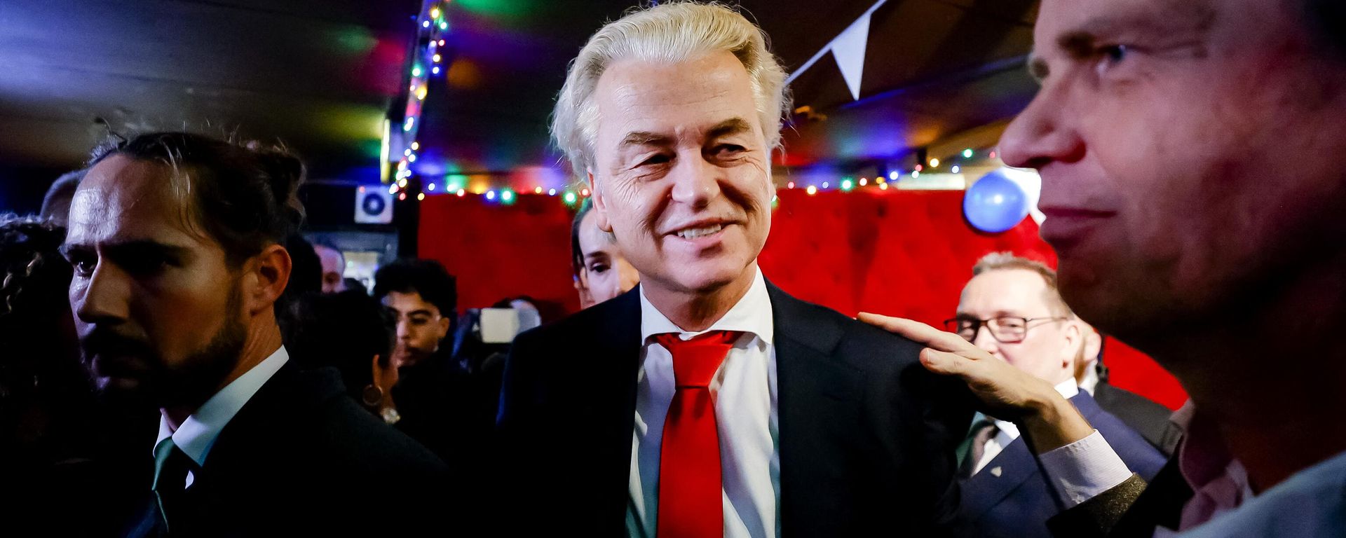 PVV leader Geert Wilders reacts to the results of the House of Representatives elections in Scheveningen, the Netherlands, 22 November 2023. PVV leader Geert Wilders reacts to the results of the House of Representatives elections in Scheveningen, the Netherlands, 22 November 2023. - Sputnik International, 1920, 23.11.2023