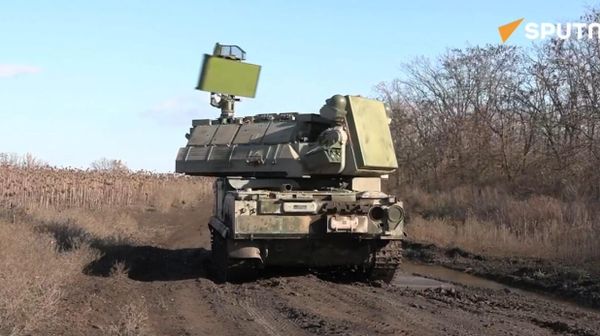 Vostok Group of Forces Tor-M2 air defence system crews eliminate enemy aerial targets - Sputnik International