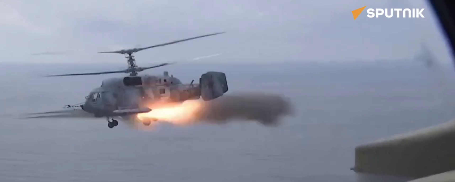 Watch Russian Ka-29 & Mi-8 Choppers Launch Strikes Near Crimean Coast Watch Russian Ka-29 & Mi-8 Choppers Launch Strikes Near Crimean Coast - Sputnik International, 1920, 24.11.2023