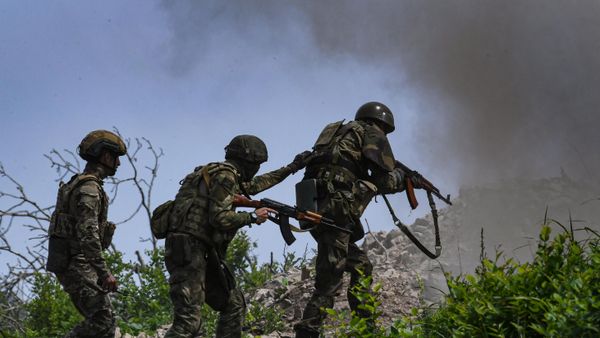 Naval infantry servicemen of the Russian Pacific Fleet take part in a military exercise at the Klerk training ground. July 2023 - Sputnik International