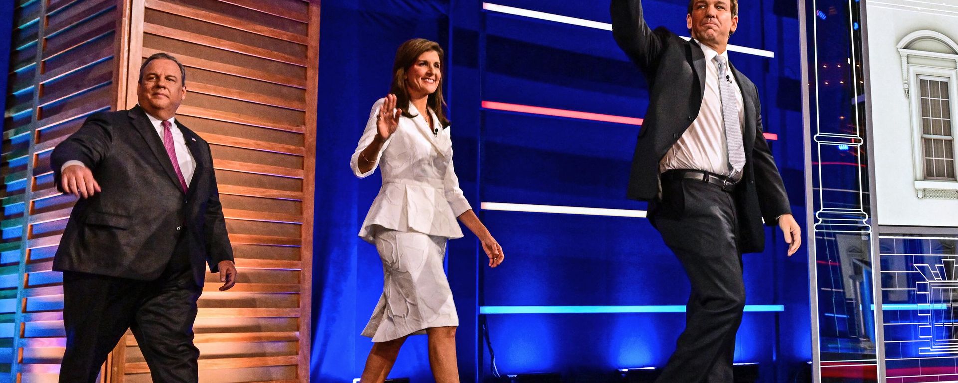 (From L) Former Governor of New Jersey Chris Christie, former Governor from South Carolina and UN ambassador Nikki Haley and Florida Governor Ron DeSantis arrive for the third Republican presidential primary debate at the Knight Concert Hall at the Adrienne Arsht Center for the Performing Arts in Miami, Florida, on November 8, 2023. (From L) Former Governor of New Jersey Chris Christie, former Governor from South Carolina and UN ambassador Nikki Haley and Florida Governor Ron DeSantis arrive for the third Republican presidential primary debate at the Knight Concert Hall at the Adrienne Arsht Center for the Performing Arts in Miami, Florida, on November 8, 2023. - Sputnik International, 1920, 07.12.2023