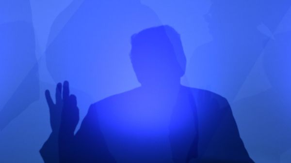 US President Donald Trump casts a shadow as he addresses a press conference on the second day of the North Atlantic Treaty Organization (NATO) summit in Brussels on July 12, 2018. - Sputnik International