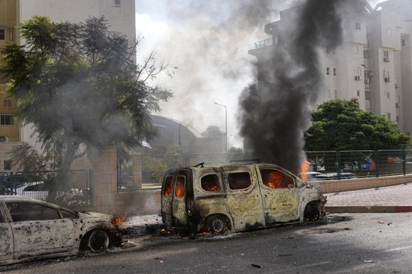 Few would disagree that the world cannot come back to the way it was prior to the October 7 Gaza incident. The large-scale Hamas missile attack launched against Israel left the world speechless. And the subsequent response by the Israeli government shocked it even further. (Cars caught on fire after being hit by rockets launched from the Gaza Strip in Ashkelon, Israel, October 7, 2023). - Sputnik International