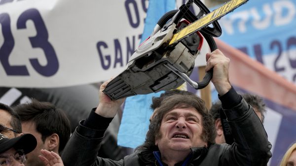 Javier Milei brandishes a chainsaw during a campaign event in La Plata, Argentina, Tuesday, Sept. 12, 2023. Javier Milei brandishes a chainsaw during a campaign event in La Plata, Argentina, Tuesday, Sept. 12, 2023. - Sputnik International