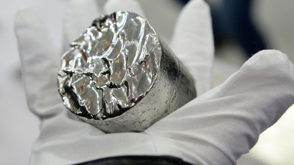 An iridium billet - Sputnik International